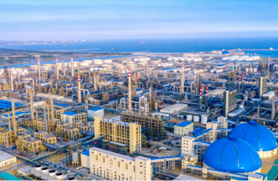 中国石油广东石化炼油区.png